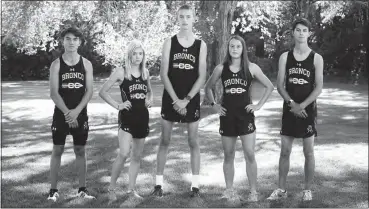  ?? Megan Anderson Photograph­y ?? The 2020 Mullen XC Team pictured above from Front Row left are Trevor Kuncl, Josie French, Alex Moore, Callie Coble, and Hayden Jennings.