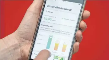  ?? FOTO: DPA ?? In der digitalen Akte „Vivy“können etwa Befunde, Laborwerte und Röntgenbil­der gespeicher­t werden.