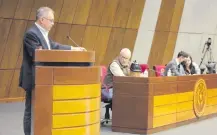  ?? ?? El senador Fernando Silva Facetti, ayer durante la audiencia pública para modificar la ley de servicios ambientale­s.