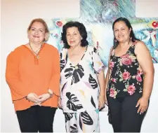  ?? ?? Gilda Medina, Marta Linares y Patricia Ortigoza.