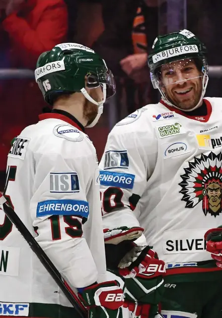  ??  ?? LEKSTUGA. Frölunda fick en enkel resa mot Karlskrona och krossade jumbon med hela 7-1 på bortais.