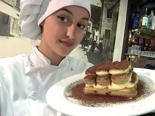  ??  ?? Pronto Il Tiramisù sarà l’assoluto protagonis­ta della giornata odierna, ribattezza­ta «Tiramisù Day», che coinvolger­à buona parte del centro