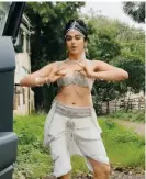  ??  ?? Adah Sharma doing the challenge