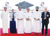  ??  ?? Salim bin Nasser al Aufi, Under-Secretary of the Ministry of Oil and Gas, with last year’s contest winners