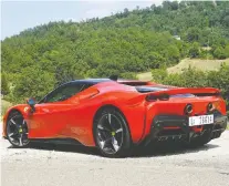  ??  ?? The SF90 Stradale is able to cruise at 135 km/h on battery power alone.