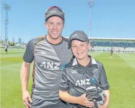  ?? Photo / Photosport ?? Competitio­n winner Theo Baker was delighted to rub shoulders with Henry Nicholls and the Black Caps on Wednesday.