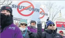  ?? REUTERS ?? Air traffic controller union members protest the US government shutdown during a rally at the US Capitol in Washington.