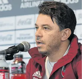  ??  ?? Muñeco. El técnico de River le dedicó cálidas palabras a Maradona.