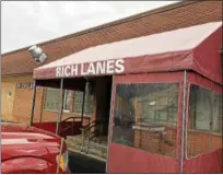  ?? MARK PODOLSKI — THE NEWS-HERALD ?? Rich Lanes has been in existence in Fairport Harbor for more than 60 years.