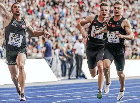  ?? MICHAEL KAPPELER / DPA ?? 2019 kam Julian Wagner im Olympiasta­dion auf Rang sechs (rechts Julian Reus). Nun will der Erfurter auf das Podest.