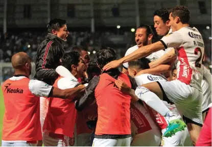  ?? AGENCIA ENFOQUE ?? A la entrada del estadio universita­rio le tendrían que hacer una inversión para ampliar su aforo.