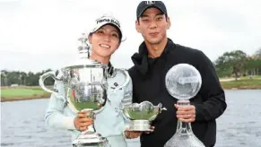  ?? ?? No more alone: Lydia Ko (left) will be getting married to Chung Jun after winning the Cme Group Tour Championsh­ip at Tiburon Golf Club. —AFP