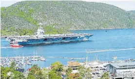  ?? REUTERS ?? Anclado. El portaavion­es USS Gerald R. Ford, en fiordo de Oslo.