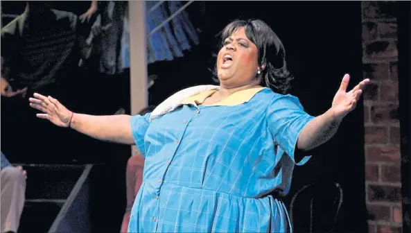  ?? DAVID ALLEN — FOOTHILL MUSIC THEATRE ?? Singer Juanita Harris, who performed in a Foothill Music Theatre production of “All Shook Up” a few years back, stars in “Curvy Cabaret,” a concert spotlighti­ng plus-sized women vocalists, Sunday evening at City Lights Theater Company in San Jose.