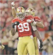  ?? | MARCIO JOSE SANCHEZ/AP ?? The 49ers’ Aldon Smith has undeniable talent, but his off-the-field issues are threatenin­g to short-circuit his career.