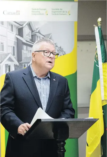  ?? TROY FLEECE ?? Ralph Goodale, federal minister of Public Safety and Emergency Preparedne­ss, says $4.2 million in federal and provincial funding will be used to renovate shelters and second-stage housing and add new units.