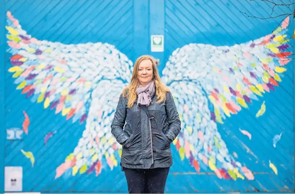  ??  ?? ‘TIME TO SHARE’: Emma Oram, who leads the Truacanta Perthshire project, alongside the selfie wings at Perth North Inch where the trail will begin.