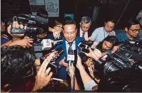  ?? PIC BY EIZAIRI SHAMASUDIN ?? Malaysian Malay Contractor­s Associatio­n president Datuk Mokhtar Samad outside Ilham Tower in Kuala Lumpur after meeting the Council of Eminent Persons yesterday.