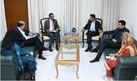  ?? ?? UNICEF representa­tive in Pakistan Mr. Abdullah A. Fadil called on the Minister of Federal Education and Profession­al Training Dr. Khalid Maqbool Siddiqui.