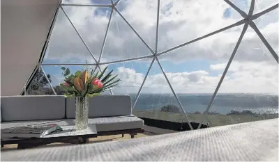  ?? ?? The domes offer glamping luxury in the service of the environmen­t.