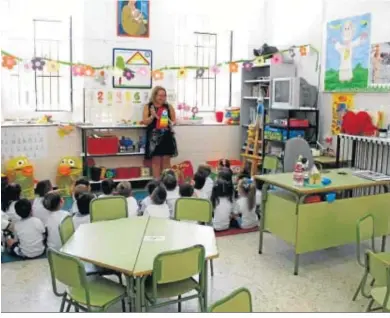  ??  ?? La distancia entre los alumnos en las aulas se uno de los grandes caballos de batalla en la lucha contra los rebrotes.