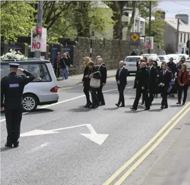  ??  ?? The hearse arrives at Sligo Cathedral followed by Natalia’s mother and sister and relatives.