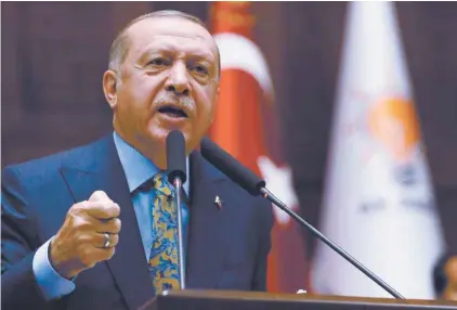  ?? KAYHAN OZER TURKISH PRESIDENT OFFICE AGENCE FRANCE-PRESSE ?? Le président de la Turquie, Recep Tayyip Erdogan, a répété à l’envi ce que clament les médias et les chanceller­ies du monde, soit que M. Khashoggi a été « sauvagemen­t assassiné » par un escadron de 15 tueurs d’État dépêchés de Riyad.