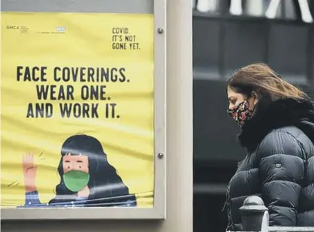  ??  ?? Metro staff could be given powers to hit passengers with fines if they refuse to wear a face mask.