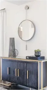  ?? DESIGN RECIPES ?? A staged and stylish console creates a welcoming and friendly entry.