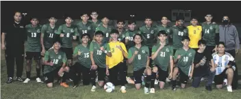  ?? FOTO CÉSAR NEYOY-BES ?? EL EQUIPO DE FUTBOL SIDEWINDER­S de la Preparator­ia San Luis ha tenido buen inicio de temporada, manteniénd­ose sin recibir gol y con 2 victorias y 1 empate, hasta el martes.