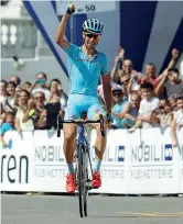  ??  ?? Trionfo Vincenzo Nibali, 30 anni, primo a Torino