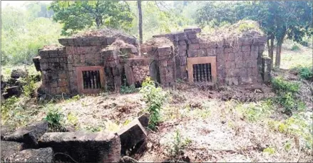  ?? APSARA AUTHORITY ?? The Ministry of Culture and Fine Arts and local authoritie­s have inspected 126 ancient hill stations found recently in Kratie province.