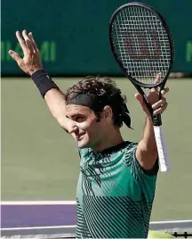  ?? Wilfredo Lee/Associated Press ?? Roger Federer comemora após bater Del Potro em Miami RECOPA SUL-AMERICANA