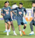  ??  ?? Danilo i Neymar na treningu