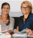  ?? Foto: Andreas Lode ?? Angela Jerabeck (links) und Angelika Brunner gründeten den Verein „Dachs‐ kinder“.