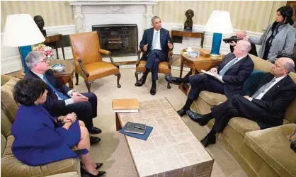  ?? —AP ?? WASHINGTON: In this Feb. 17, 2016, file photo, President Barack Obama, joined by from left, Commerce Secretary Penny Pritzker, former IBM CEO Sam Palmisano, former National Security Adviser Tom Donilon, and Homeland Security Secretary Jeh Johnson,...