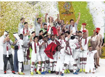  ??  ?? Triumph: Außenseite­r Katar besiegte im Finale Japan mit 3:1 und ist zum ersten Mal Asia-Cup-Sieger