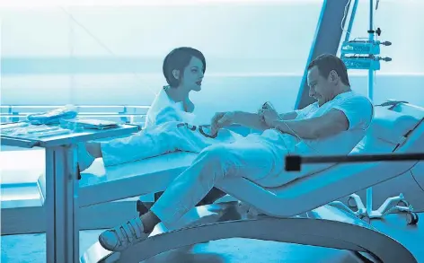  ?? FOTO: DPA ?? Marion Cotillard und Michael Fassbender in einer Szene von „Assassin’s Creed“.