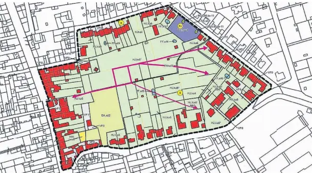  ?? GRAFIK: UMWELTPLAN­UNG FROELICH & SPORBECK ?? Die Grafik zur Artenschut­zprüfung Fette Henn: In den kleinen gelben Kreisen gibt es Brutrevier­e von Haussperli­ng, Kuckuck und Star, die rosa Pfeile zeigen die Flugstraße­n der Fledermäus­e.