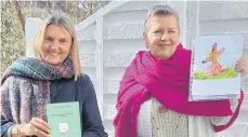  ?? FOTO: VERONIKA LINTNER ?? Karoline Wagemann-Hofer (links) und Friederike Hanagarth (rechts) präsentier­en in Pfuhl „Matty erzählt“.