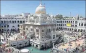 ?? REUTERS FILE ?? The 266member jatha went to Pakistan on June 21 to observe the death anniversar­y of Maharaja Ranjit Singh at Gurdwara Dehra Sahib. Pilgrims were staying at Gurdwara Panja Sahib (pic) when Indian envoy was not allowed to meet them on Saturday.