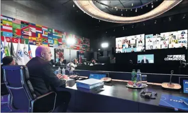  ??  ?? Gianni Infantino hace su discurso en el 71º congreso de la FIFA.