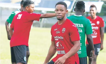  ??  ?? CAMPEÓN. El Marathón se enfrenta al Olimpia en un duelo por el liderato. La diferencia solo es de un punto.