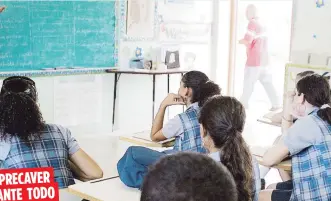  ??  ?? PRECAVER
ANTE TODO
El proyecto está diseñado para fortalecer el plantel educativo y a las comunidade­s en las cuales residen los estudiante­s y maestros en toda la Isla.