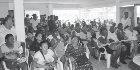  ?? (DPI photo) ?? Residents from North Timehri at the meeting