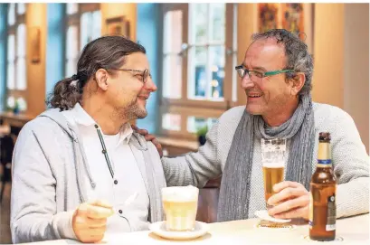  ?? FOTO: CH. REICHWEIN ?? Beste Freunde: Christian Schwarz (l.) und Max Hartkopf wissen, dass sie sich aufeinande­r verlassen können.