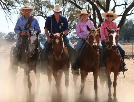  ?? PHOTO: CONTRIBUTE­D ?? FAMILY AFFAIR: Farmers Garry, Teague, Jet and Leanne Hall conduct cattle work on horseback on their property north of Warren in NSW.