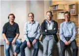  ??  ?? Die QAware-Geschäftsf­ührer Christian Kamm, Bernd Schlüter, Josef Adersberge­r und Johannes Weigend (von links) korrigiert­en die Wachstumss­trategie, um die Unternehme­nskultur zu erhalten.