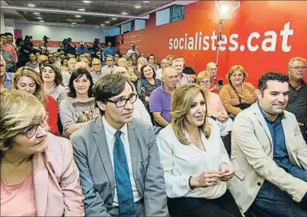  ?? PEDRO CATENA ?? Susana Díaz, ayer en la sede del PSC de Mataró entre Salvador Illa y el alcalde de Pineda, Xavier Amor