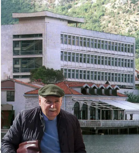  ??  ?? Former INBS chief Michael Fingleton, inset, said he was ‘out of the loop’ on the Hotel Fjord Kotor in Montenegro